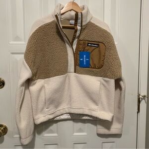 New Columbia Cream and Tan Fleece Jacket